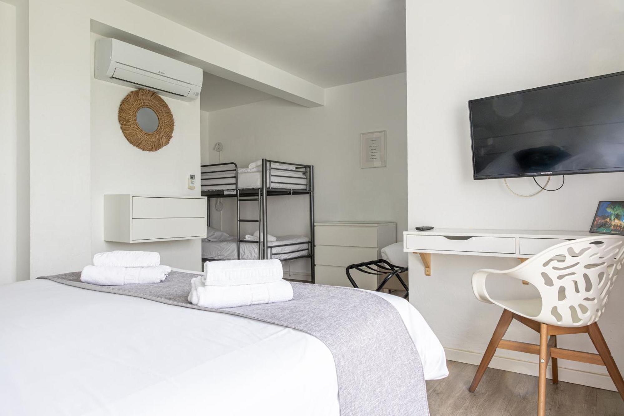 Hotel Aquarius Canet-en-Roussillon Exterior photo